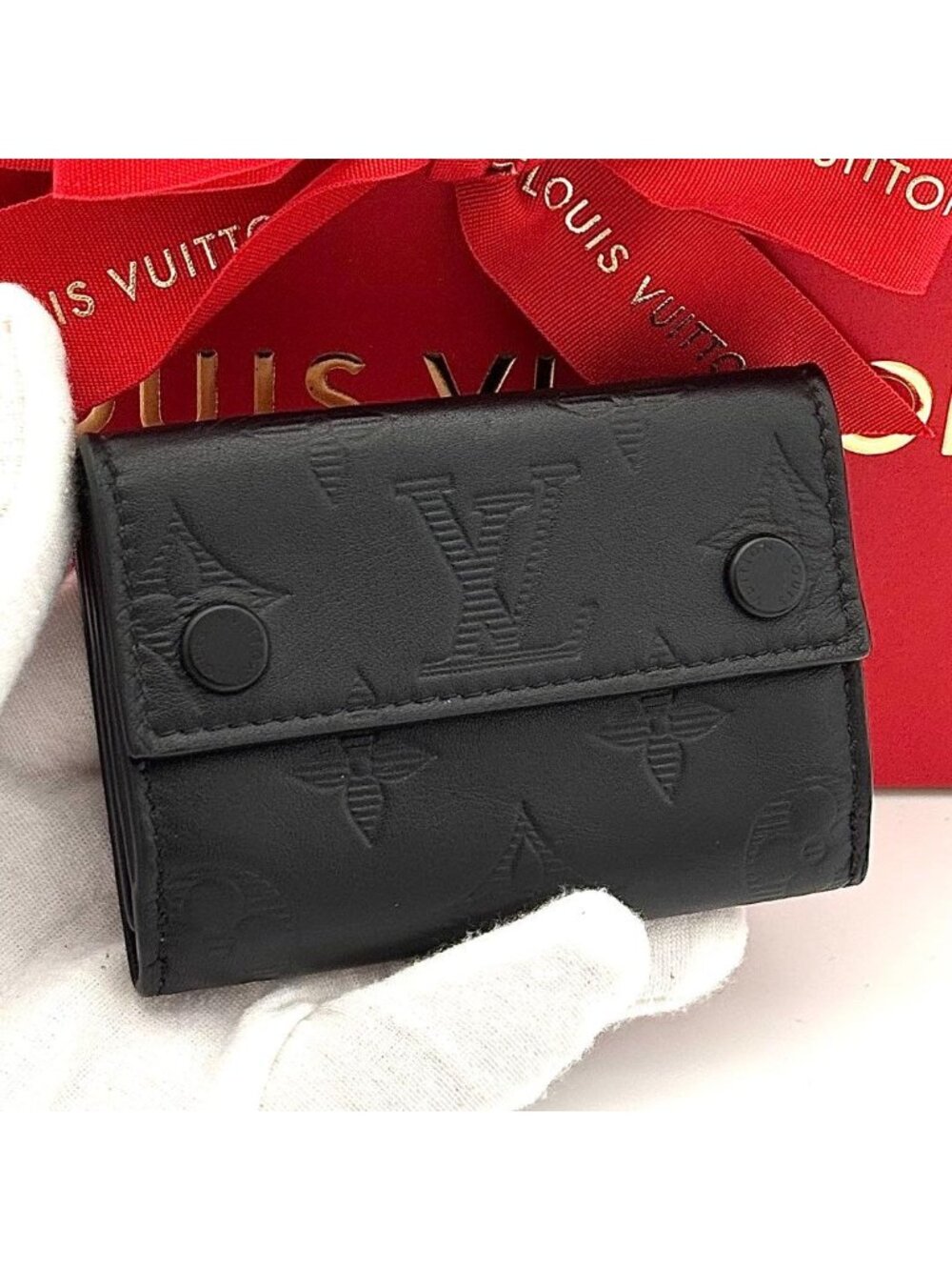 Louis Vuitton Wallet Monogram Shadow Discovery Black